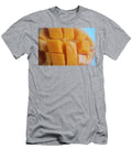 Flat Lay Mango Q2 Ilan Rosen T-Shirt